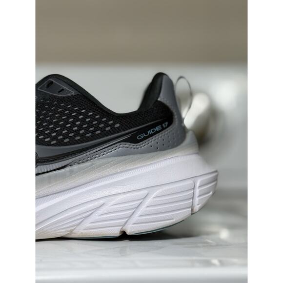 Saucony Guide 17 Women’s Running Shoes Size 9 W Black Gray PWRRUN – Excellent - Picture 8 of 16